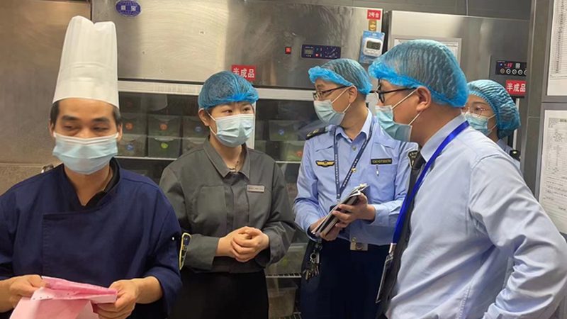 年轻人选预制菜还是料理包